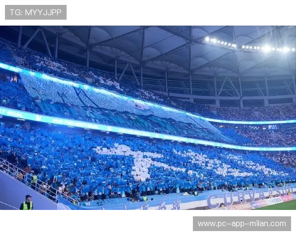 大连主场席位售罄，球迷信心成球队强大后盾