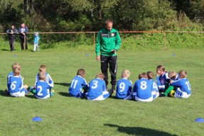 米兰体育APP-替补席能否发挥稳定战术执行能力影响赛季后期，替补席是什么意思