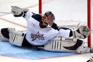 米兰体育APP-“华金·托比利亚的强硬防守与积极进攻，成就美洲狮队新一代战术体系”