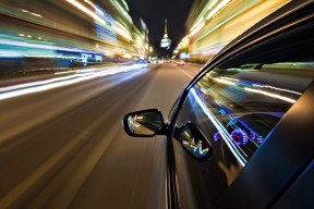 MILANSPORT下载-快节奏打法是否更适合空间型战术思路，什么叫快节奏