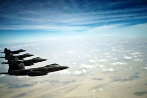 -“沙滩手球在天府新区赛场精彩亮相，运动员拼尽全力”