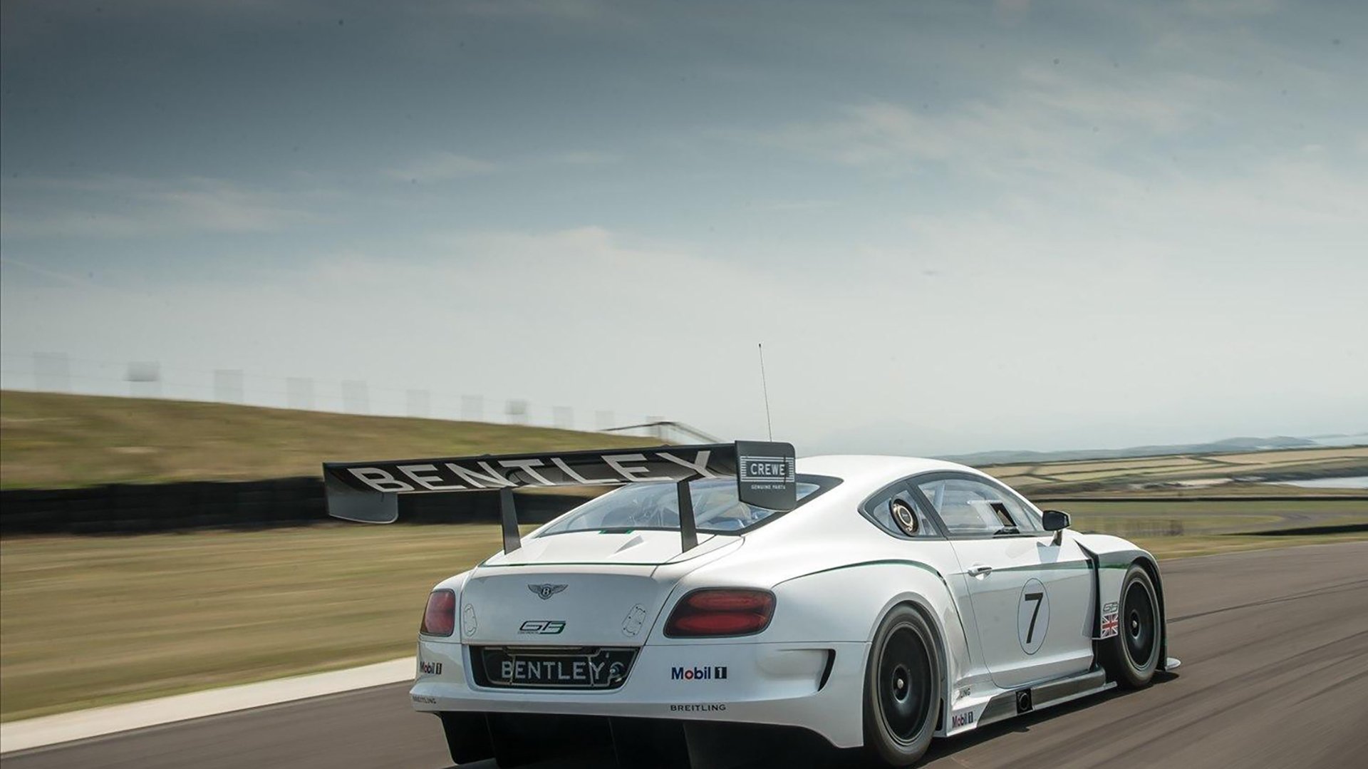 加拿大男子接力队配合日益默契，加拿大400米接力