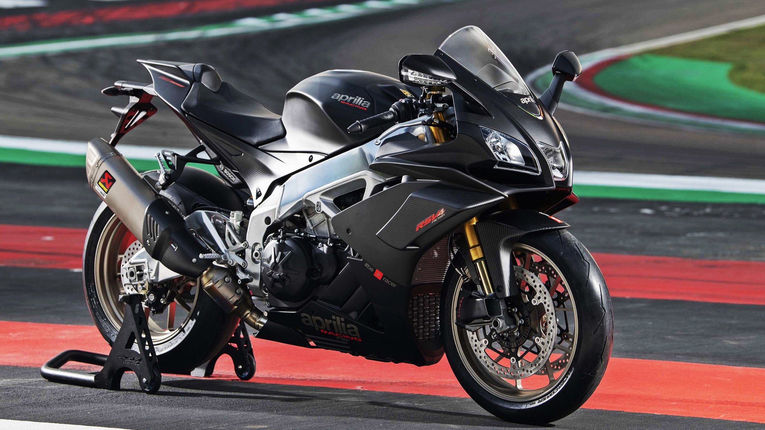 世界杯激情激荡：每一秒都令人心跳加速，世界杯激情歌曲