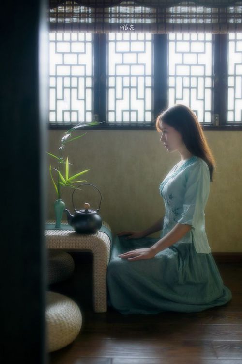 仰泳后程发力效率明显增强，仰泳出发动作