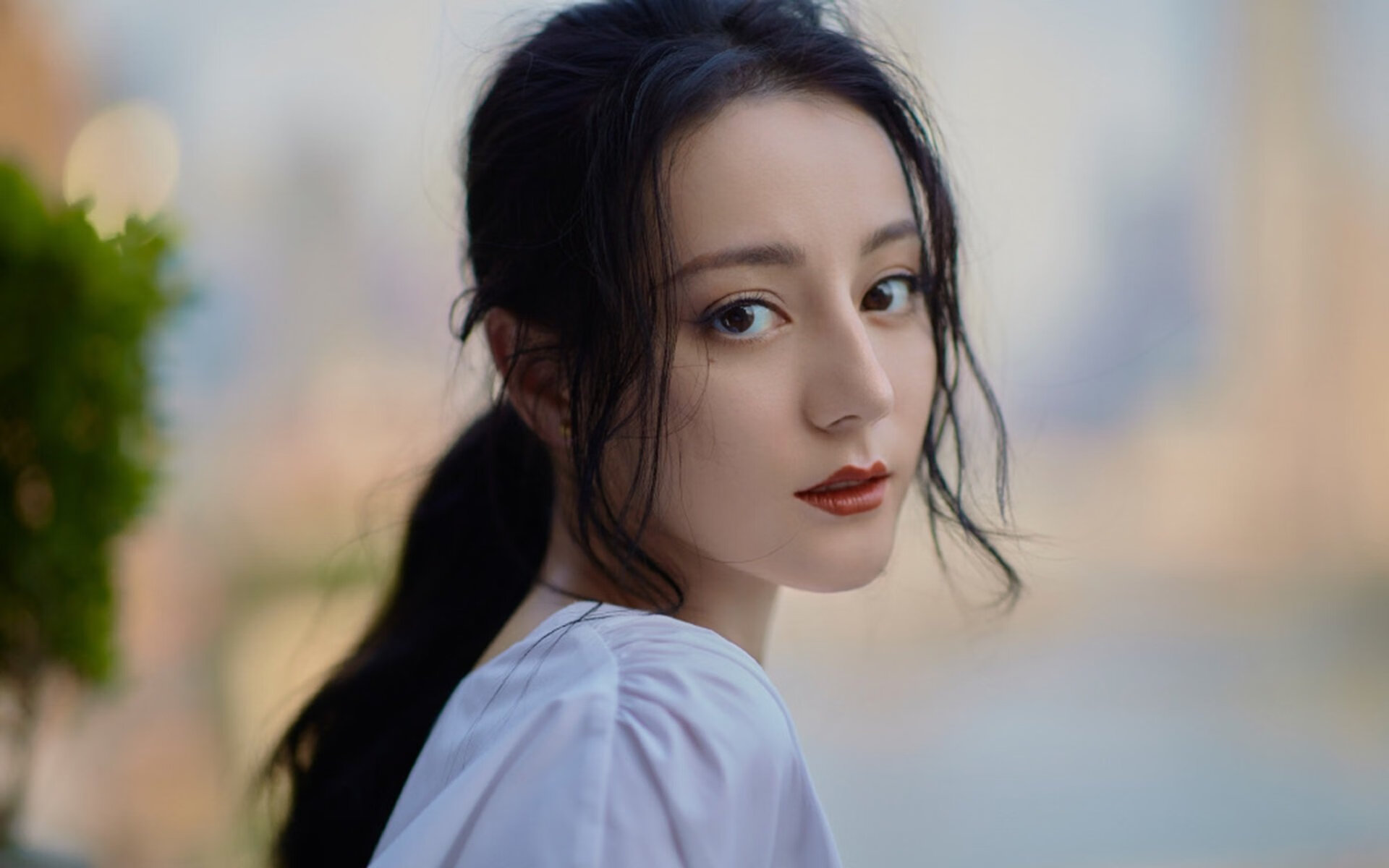 切尔西中场组织流畅，传控高效，切尔西中场小将